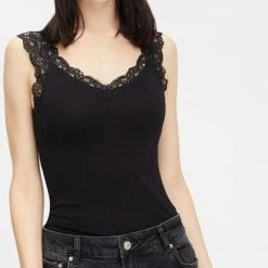 Pieces PCBARBERA LACE TOP NOOS -Dameskleding Verkoop 436x840 6