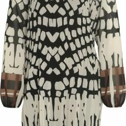 Cassis Korte Plisséjurk Met Grafische Print -Dameskleding Verkoop 488x840 1