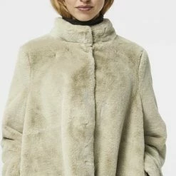 VERO MODA Curve FAUX FUR JACKET 17 VERO MODA Curve FAUX FUR JACKET -Dameskleding Verkoop 518x840