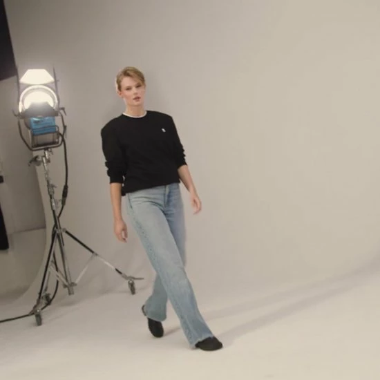 FIVE LINE LABEL - Basic Trui Zwart - Dames - Biologisch Katoen - Oversized Fit - Maat XS/S 2 FIVE LINE LABEL - Basic Trui Zwart - Dames - Biologisch Katoen - Oversized Fit - Maat XS/S - Afbeelding 2