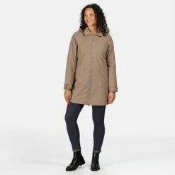 Celinda Waterdichte, Geïsoleerde Parka Jas Met Capuchon Van Regatta Voor Dames, Outdoorjas, Natuursteen Crème -Dameskleding Verkoop 550x550 77