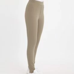 Bruine Legging Van Je M'appelle - Dames - Travelstof - Maat M - 6 Maten Beschikbaar -Dameskleding Verkoop 550x659 1