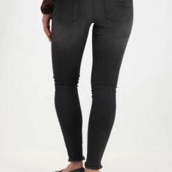 ONLY ONLBLUSH LIFE MID ANK RAW REA1099 NOOS Dames Jeans - Maat S X 34 29 ONLY ONLBLUSH LIFE MID ANK RAW REA1099 NOOS Dames Jeans - Maat S X 34 -Dameskleding Verkoop 550x711 73