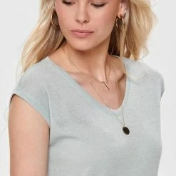 ONLY ONLSILVERY S/S V NECK LUREX TOP JRS NOOS Dames T-shirt - Maat M -Dameskleding Verkoop 550x738 5
