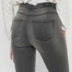 ONLY ONLROYAL LIFE HIGH SK DNN BJ312 NOOS Dames Jeans - Maat M30 -Dameskleding Verkoop 550x819 4