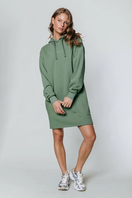 Colourful Rebel Logo Jurk Groen Dames - Oversized Fit - Polyester - M 1 Colourful Rebel Logo Jurk Groen Dames - Oversized Fit - Polyester - M