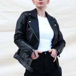 GILL'S FOXY BLACK - Dames Leren Jas - Biker Jack - 100% Lamsleer - Zwart 8 GILL'S FOXY BLACK - Dames Leren Jas - Biker Jack - 100% Lamsleer - Zwart -Dameskleding Verkoop 550x824 90