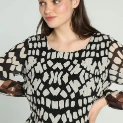 Cassis Korte Plisséjurk Met Grafische Print -Dameskleding Verkoop 550x825 478