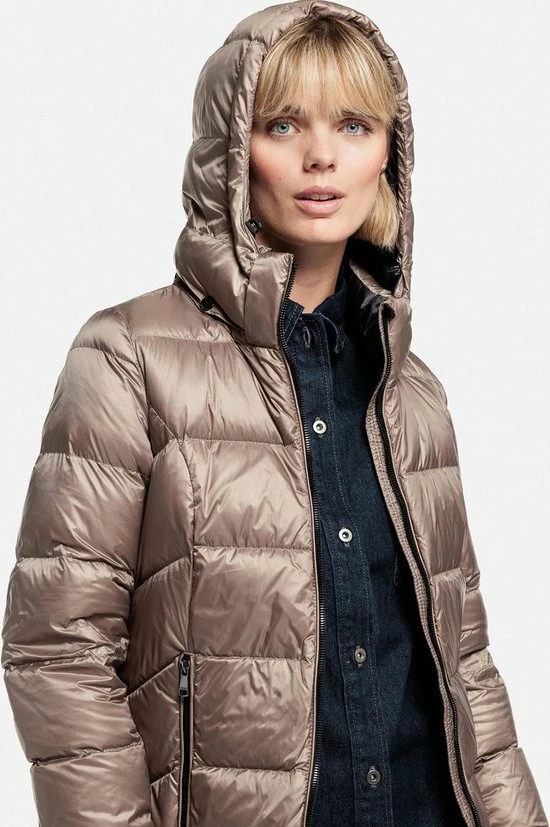 Reset Jas Nanjing Lr02761223 7140 Sand Dames Maat - L 4 Reset Jas Nanjing Lr02761223 7140 Sand Dames Maat - L - Afbeelding 4